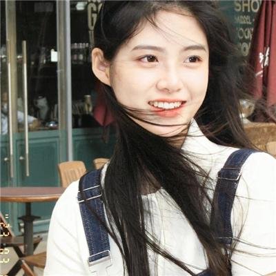 我们在黑夜中相拥